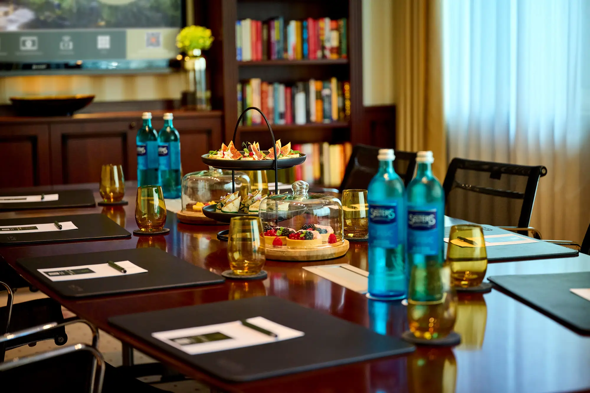 Boardroom No.8