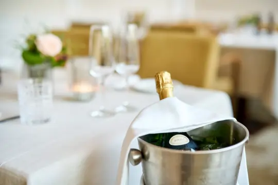 Fritz - Das Restaurant - EN 4 Champagner